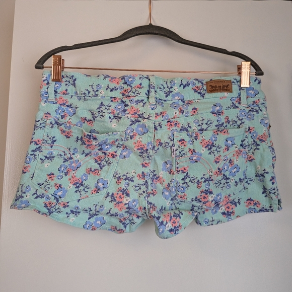 Levi's Denim Floral Shorty Shorts - Picture 2 of 3